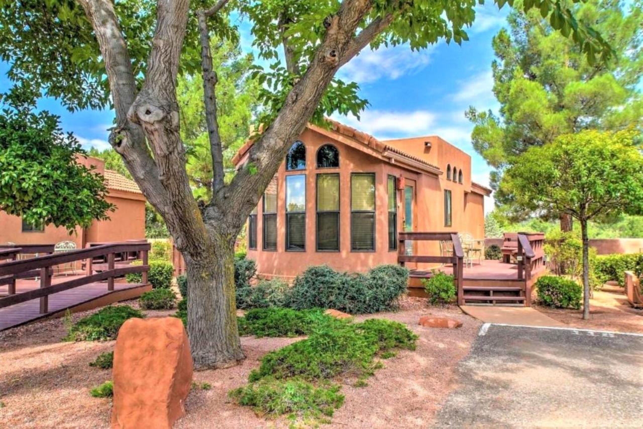 塞多纳松园度假村 外观 照片 A home in the Village of Oak Creek